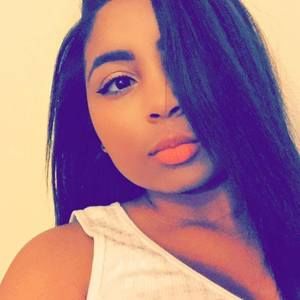 Meet your Posher, Sanaa